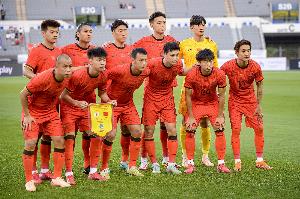 记者：国足人才实力往下走，东亚杯上像样的8号位和6号位都没人